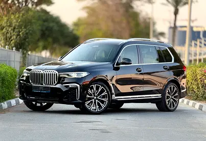 BMW X7 xDrive50i 2019 | GCC Specs | Low Mileage | Luxury 7-Seater