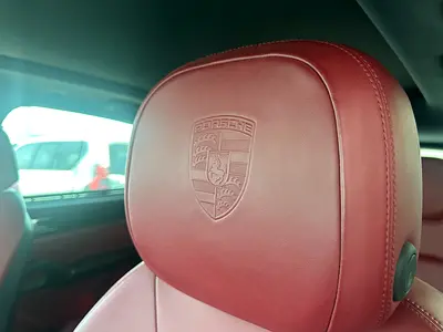 2019 Porsche CAYENNE — миниатюра 12