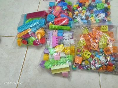 Mixed building blocks and connector toys - assorted pieces, good condition