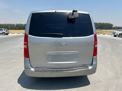 صورة 4 لـ 2014 Hyundai H1
