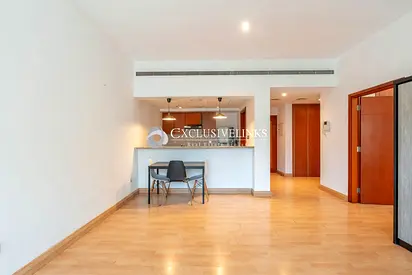 Internal Street View| Hight Floor| Well Kept