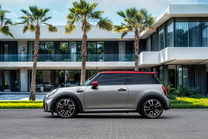 صورة 2 لـ 2024 MINI COOPER