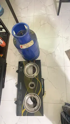 GAS CYLINDER WITH STOVE