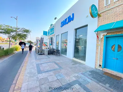 محل تجاري مميز | على شارع جميرا | جلسات خارجية | بجوار ستاربكس | أم سقيم 1