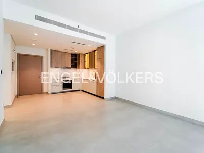 EXCLUSIVE | BRAND NEW | HOT LOCATION