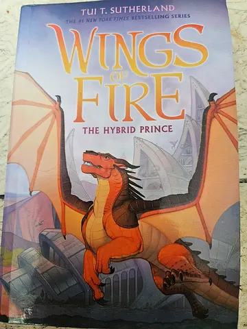 Wings of Fire: The Hybrid Prince by Tui T. Sutherland (paperback)