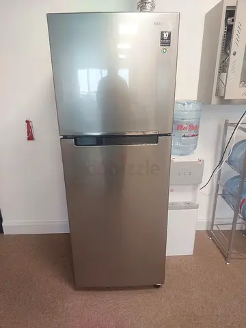 Samsung Fridge Freezer 420 litre latest model excellent condition