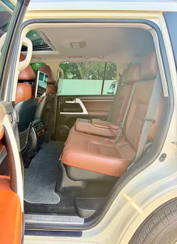 صورة 11 لـ 2021 Toyota LAND CRUISER