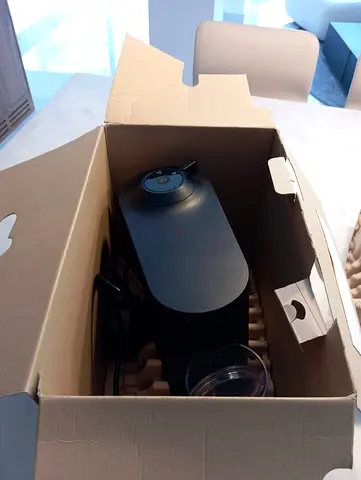 Nespresso Coffee Machine – Excellent Condition – Jumeirah Island