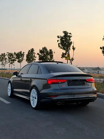 2017 AUDI S3 — фото 8