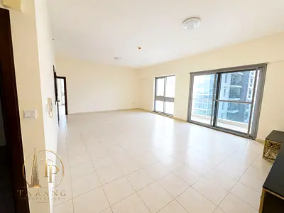 Spacious Living | Walk to Metro | Vacant