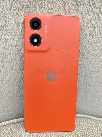 Motorola moto g04 8/64 smartphone in coral orange — good working condition