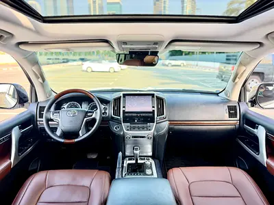 صورة 15 لـ 2021 Toyota LAND CRUISER