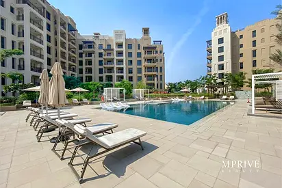 Elegant 2BR | Furnished | Community View