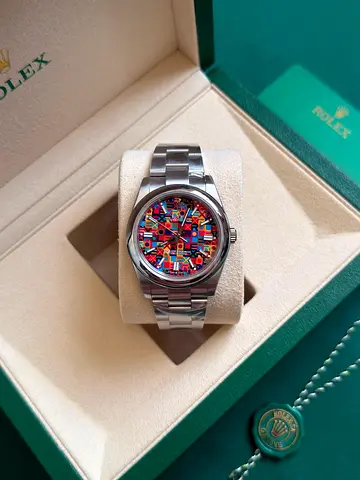 Rolex Oyster Perpetual Rainbow Dial Size 36 (Men ) (Swiss movement)🇨🇭 (Water resistant)💧 Super ma