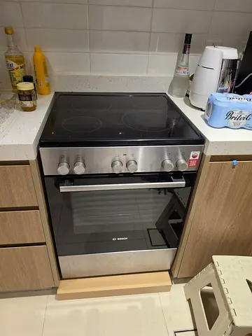 Bosch Electric Cooker 60x60cm With Oven Excellent Condition
