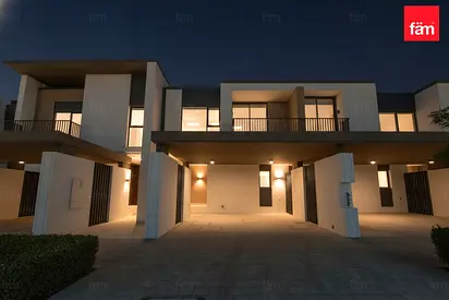 Area Expert | 3br Single Row Close To Pool & Park