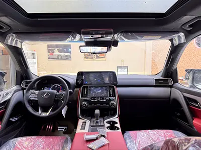 صورة 14 لـ 2026 Lexus LX-SERIES