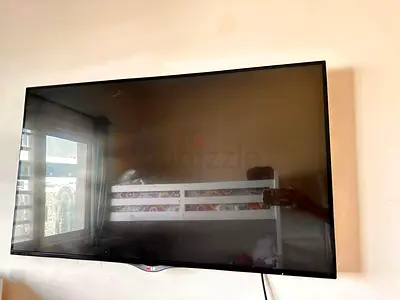 LG 42- inch LED TV - Wall Mounted, Good Working Condition