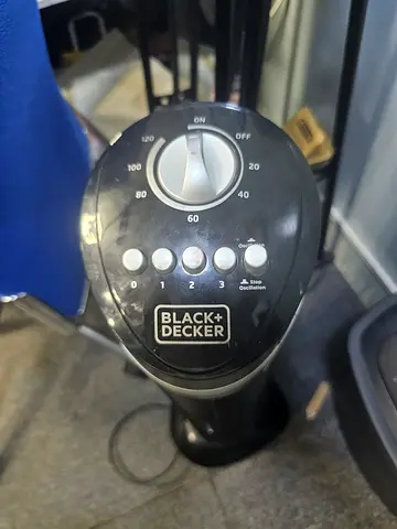 Black+Decker Oscillating Pedestal Fan - Good Working Condition