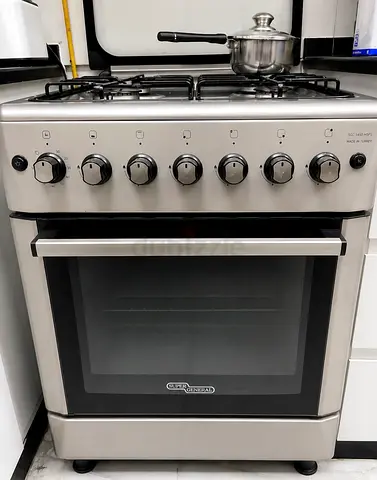 Stainless Steel 4 Burner Gas Cooker with Oven - Good Condition