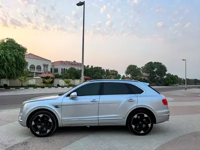 2017 Bentley BENTAYGA 照片 16