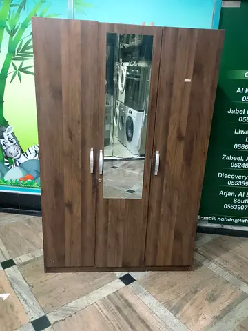 3 door wardrobe for sale in good condition