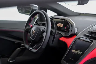 صورة 14 لـ 2024 Lamborghini REVUELTO