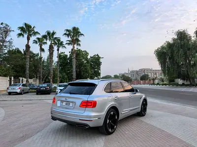 2017 Bentley BENTAYGA 照片 12