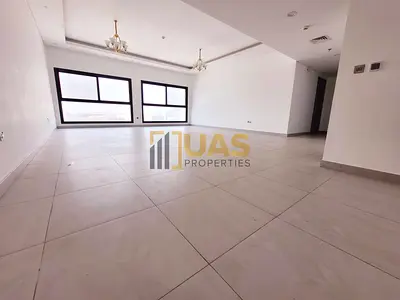 Luxury 3bhk chiller+3 balcony+pool parking free near to lamar port