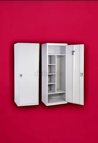 White Single-Door Wardrobe / Locker with Shelves and Hanging Rail