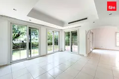 Lake View | Spacious | 4 Bedrooms