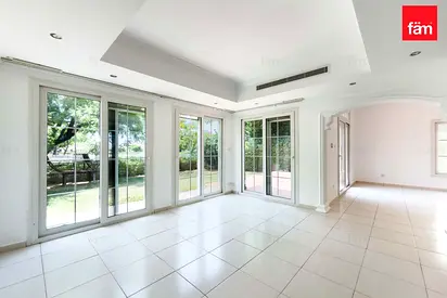 Lake View | Spacious | 4 Bedrooms