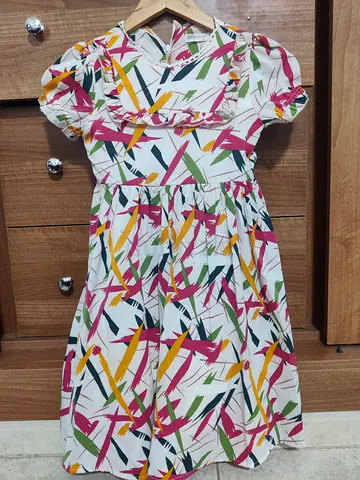 Girls colorful patterned summer dress, size approx 6-8 yrs ...