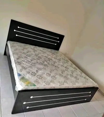 King Size Bed with matress