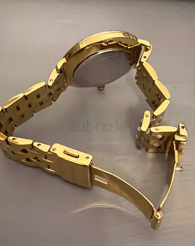Gold-tone Wimens wristwatch with metal bracelet - pre-owned Michael Kors