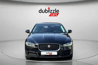 2017 Jaguar XE 照片 2