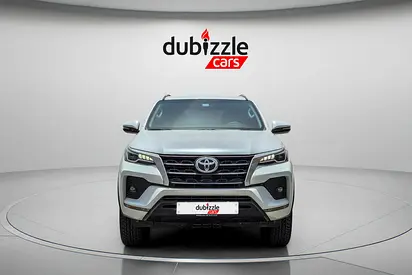 2025 Toyota FORTUNER 照片 2