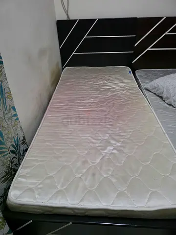 Used single bed mattress