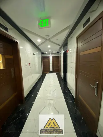 Luxury apartment / Highest finish / Largest area / Balcony / Central air conditioning / Free mainte