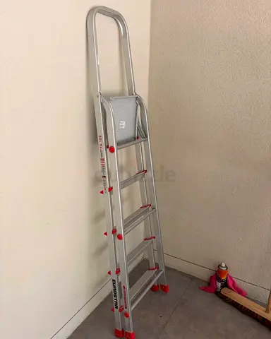 Eurostar 5 Step Aluminum Ladder