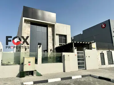 فيلا تجارية للايجار تنفع شركة او اي مؤسسة تجارية  مساحة ٤٠٠٠ قدم تقسيط مريح 6  دفعات .. قريبة من جميع الخدمات