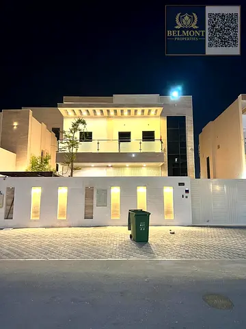 تشطيبات راقية - فيلا مؤثثة بالكامل - 3 غرف نوم رئيسية (ماستر) - أثاث فاخر - منطقة جلوس خارجية مغطاة - 95,000 درهم سنوياً.