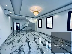 🔥🚨 A royal bargain in the Jasmine area! A luxurious corner villa with a legendary 3,700 sq ft