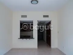1 BHK || (NO COMMISSION) AVAILABLE, ONLY FOR FAMILY, CLOSE TO THE METRO