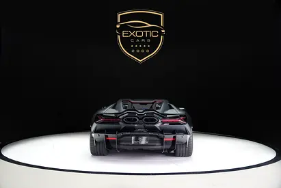 صورة 3 لـ 2024 Lamborghini REVUELTO