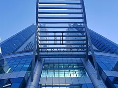 FREEHOLD l Iconic Tower l Amenities On-Site l Sea Views l City skylines l Family Size l Pool l Shops