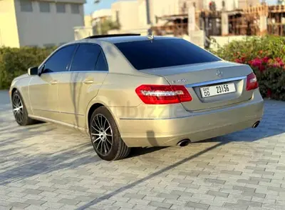 2010 Mercedes-Benz E-Class E 350 - Luxury Sedan - US Specs