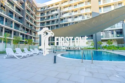 Modern Unit | Vacant | Furnished | Best Deal