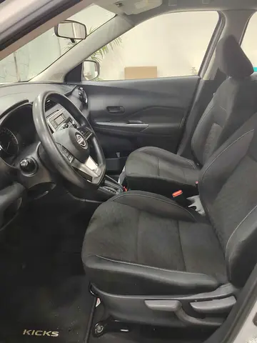 صورة 8 لـ 2023 Nissan KICKS